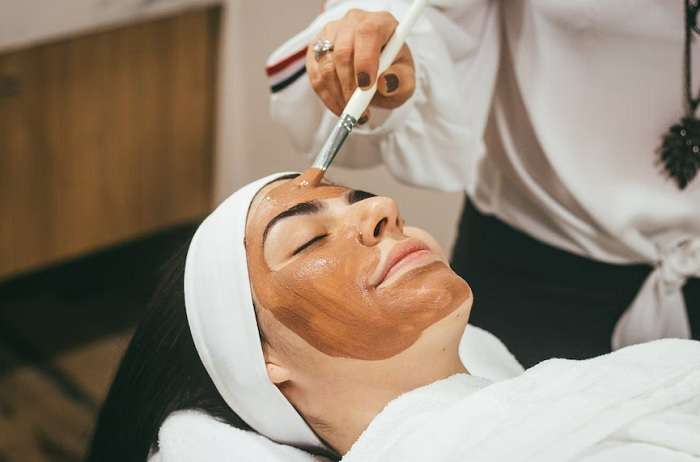 Common Spa Facial Treatments Chemical