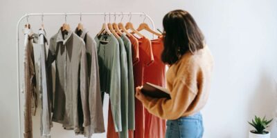 15 Items to Include in a Woman’s Minimalist Wardrobe