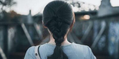 13 Five-Minute Women’s Hairstyles for When You’re in a Rush